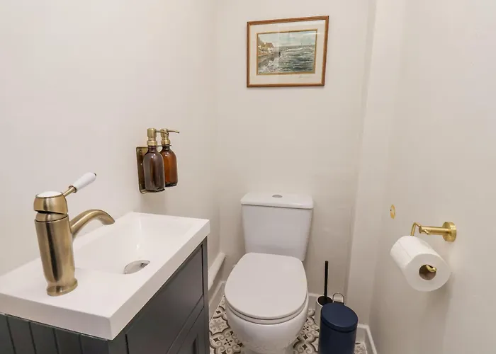 Sunny Side Saltburn-by-the-Sea