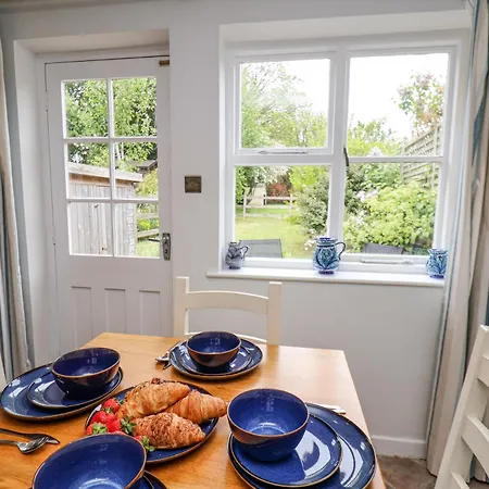 Sunny Side ソルトバーン・バイ・ザ・シー